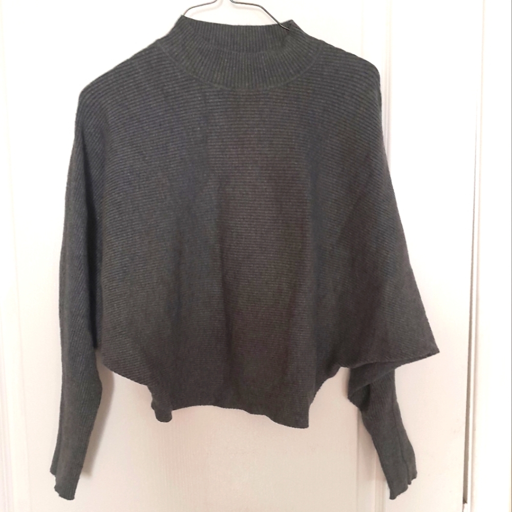 ZARA KNIT CROP BAT WING SWEATER